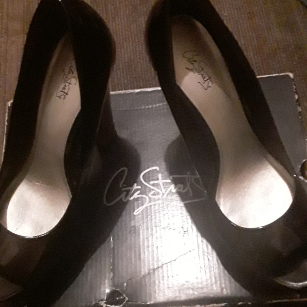 Brand new heels